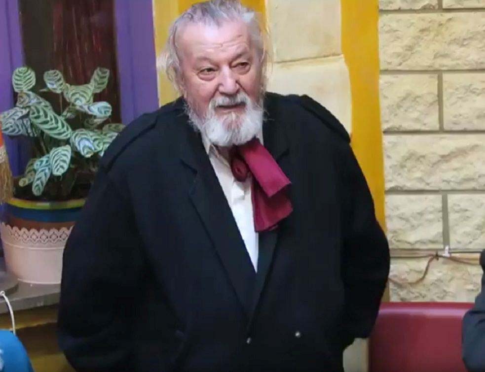 ГЛУМАЦ, РЕЖИСЕР, КЊИЖЕВНИК: Преминуо Томо Курузовић, човек који је обележио детињство многих од нас (ВИДЕО)